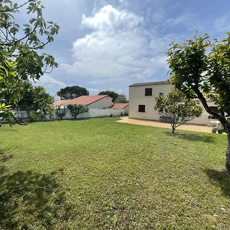 Holiday home Maison Royan, 4 Pieces, 8 Personnes - Fr-1-71-104 Royan